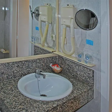 Celimar Σίτζες